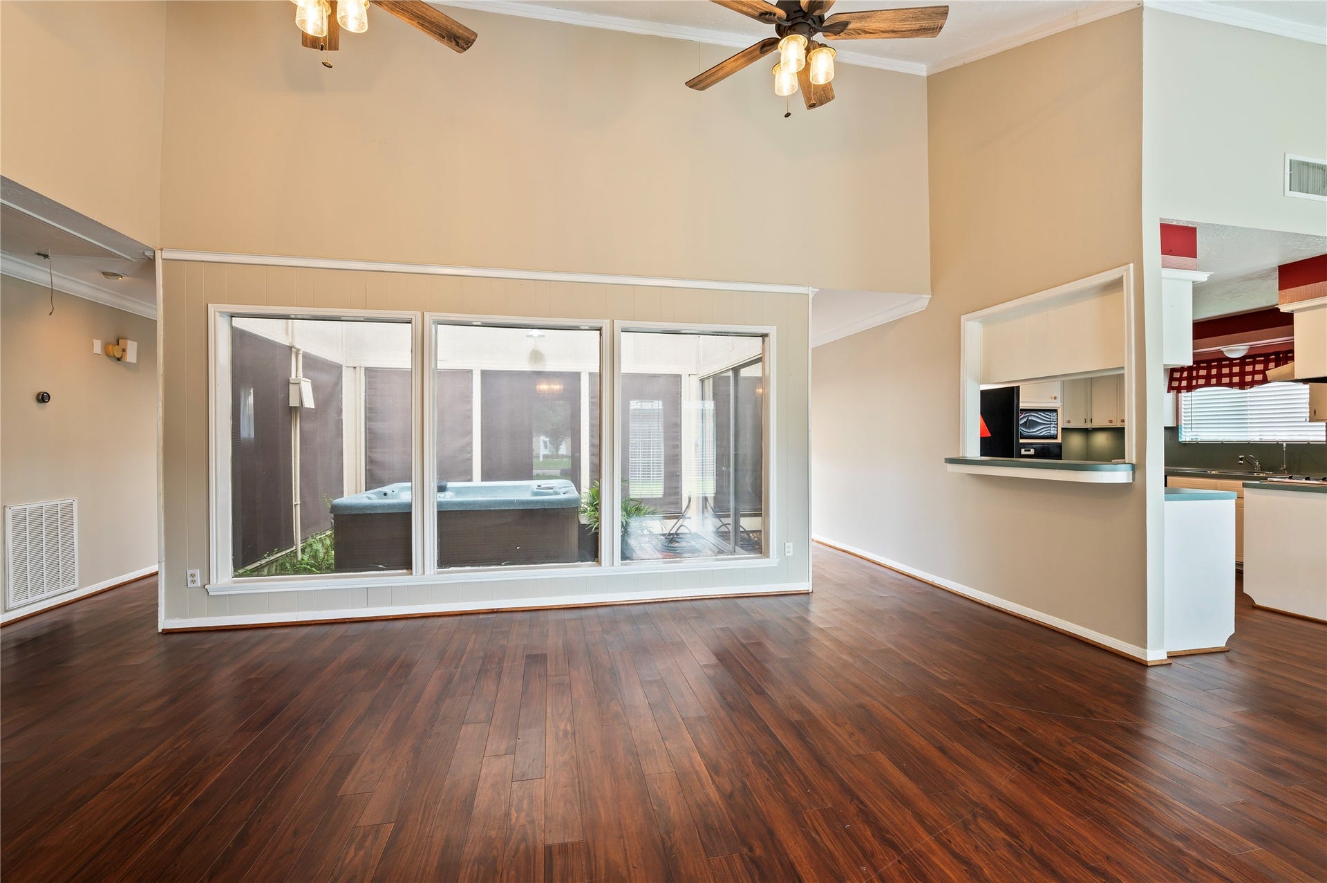 4303 Seneca Street, Pasadena, TX 77504 4303 Seneca Street, Pasadena, TX 77504