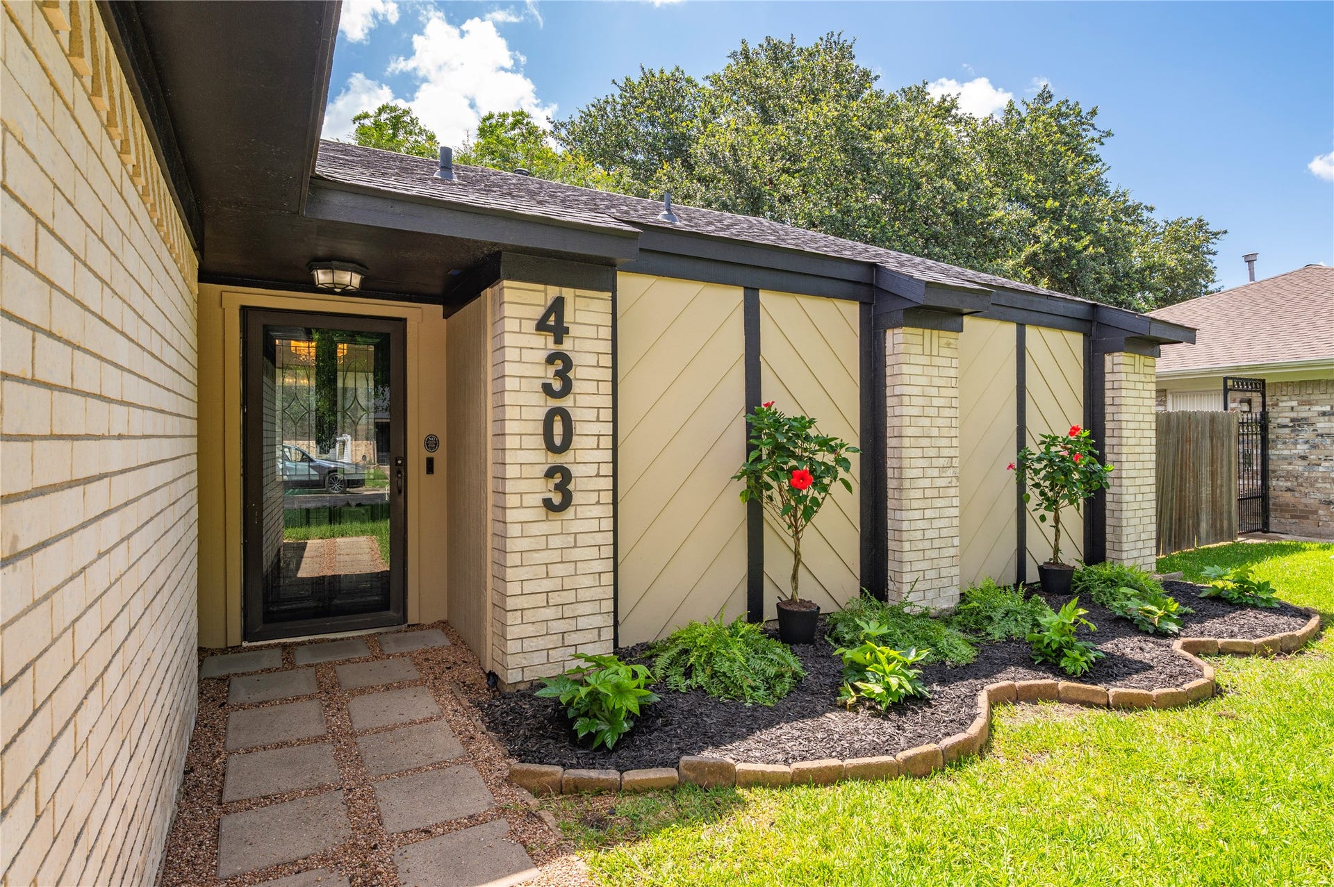 4303 Seneca Street, Pasadena, TX 77504 4303 Seneca Street, Pasadena, TX 77504