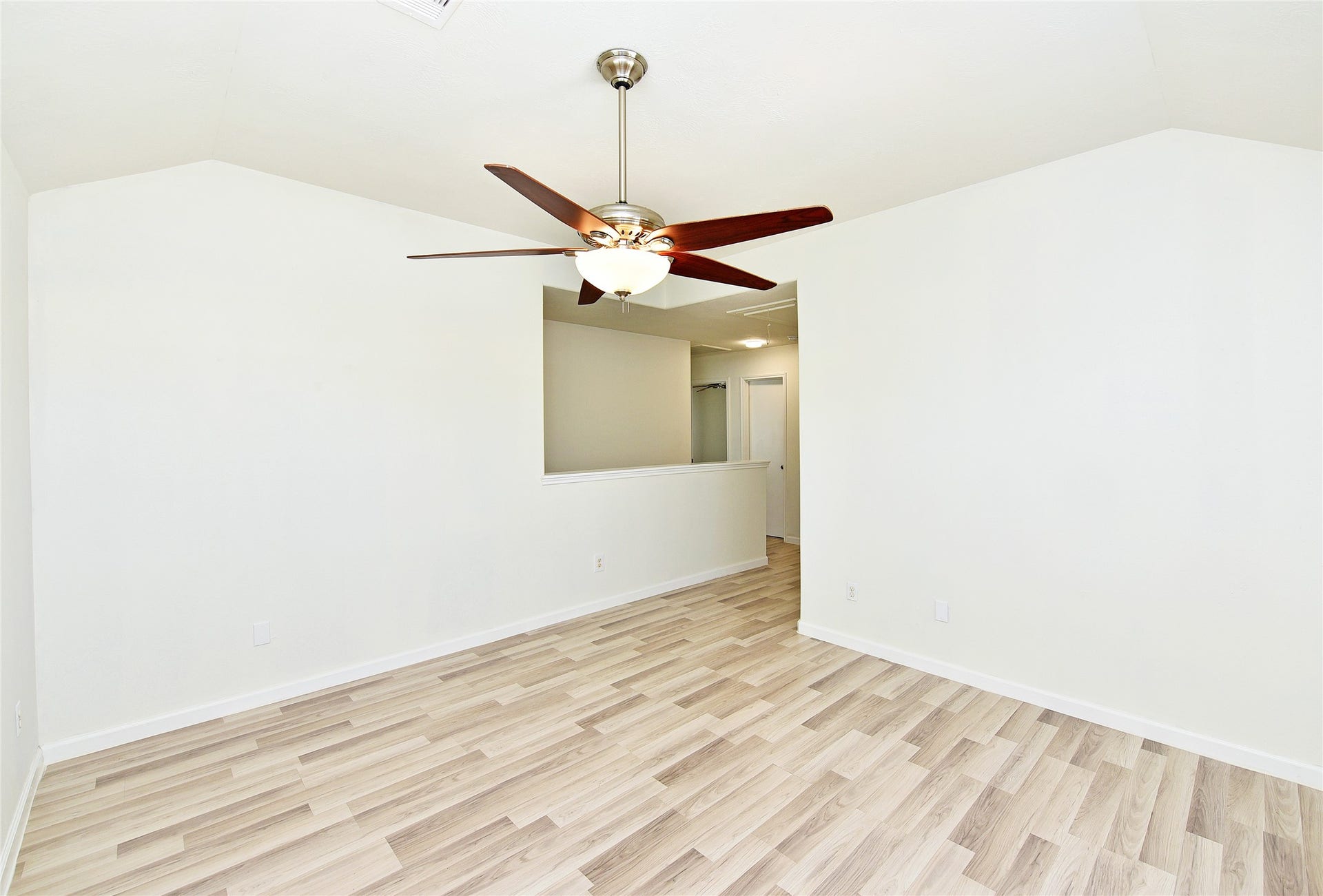6711 Haven Forest Lane, Rosenberg, TX 77469 Game room.