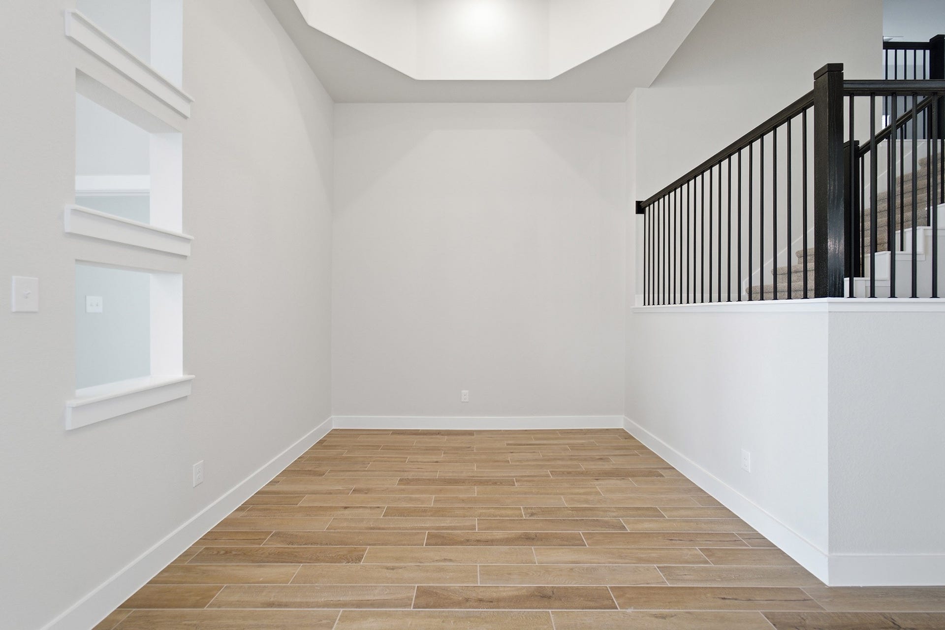 7942 Jade Crest Drive, Angleton, TX 77515