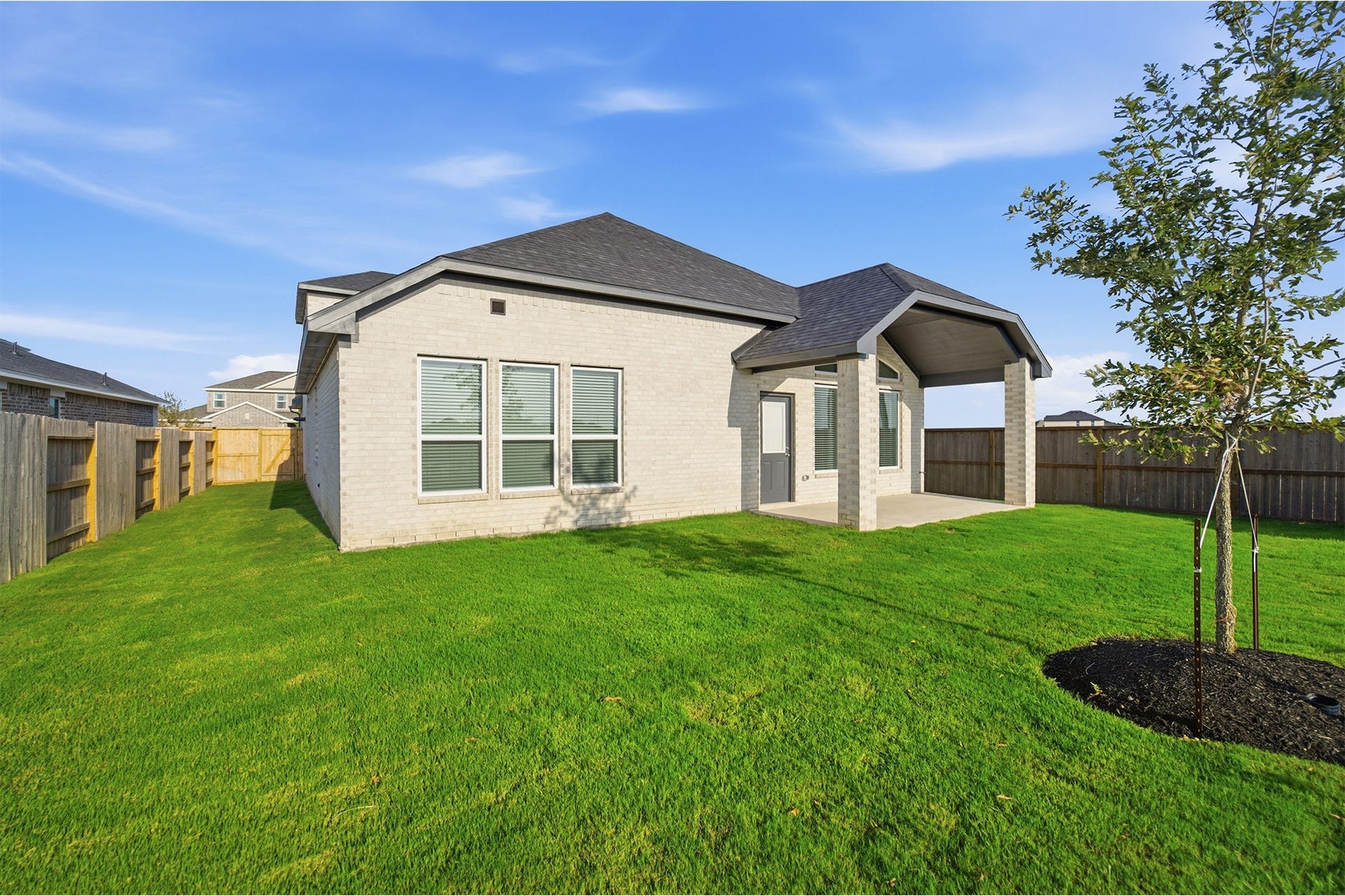 7942 Jade Crest Drive, Angleton, TX 77515