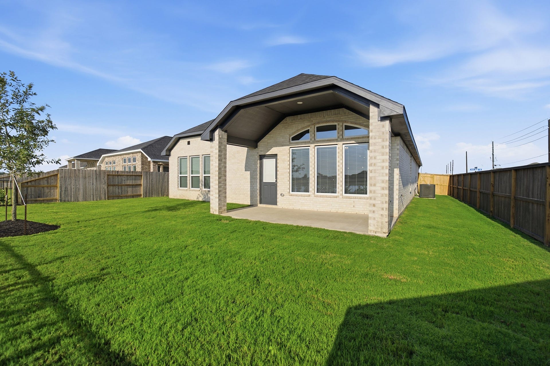 7942 Jade Crest Drive, Angleton, TX 77515