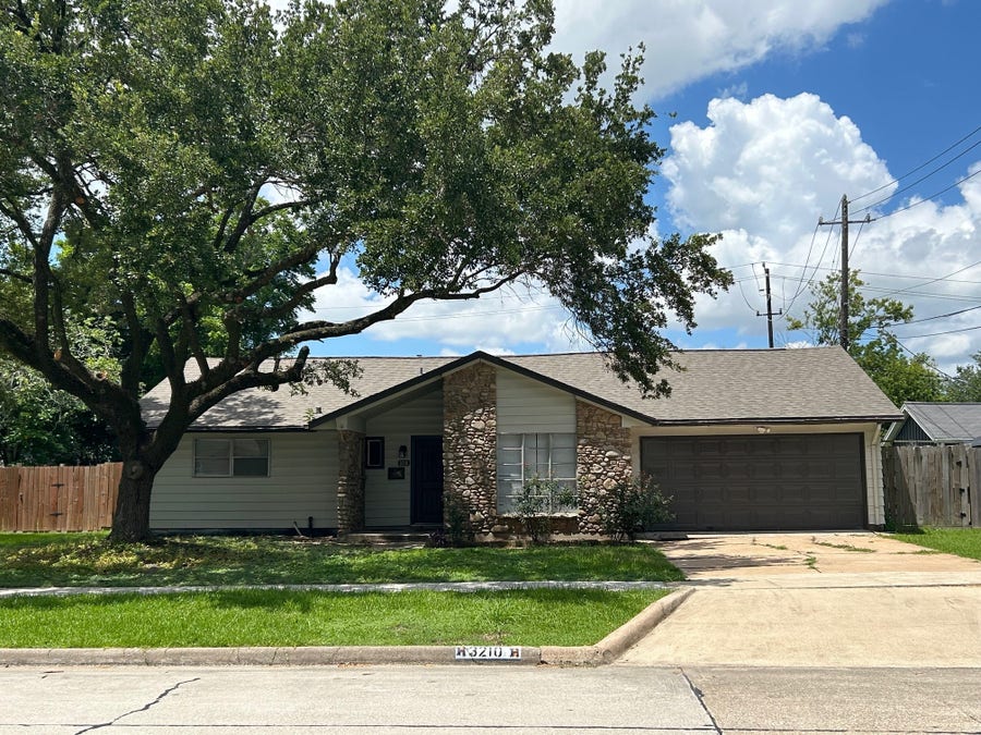 Property photo for 3210 Valley Brook Drive, La Porte, TX