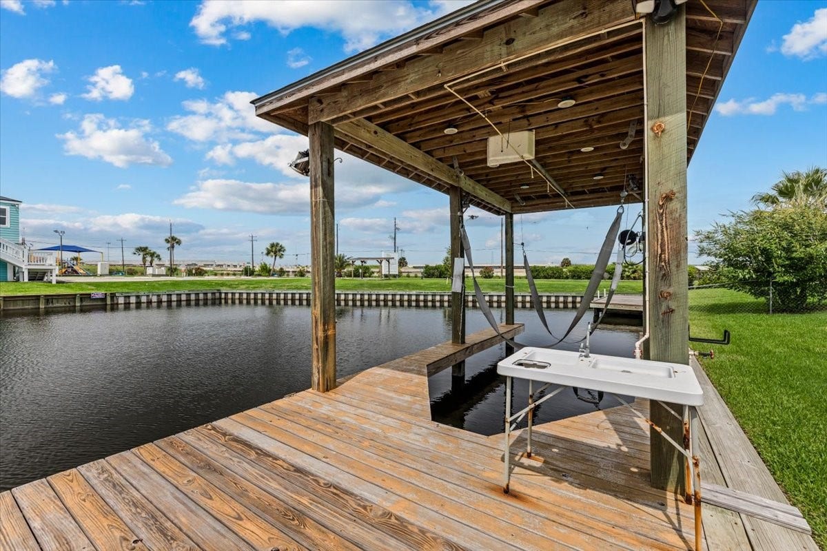 997 Redfish Street, Bayou Vista, TX 77563 997 Redfish Street, Bayou Vista, TX 77563