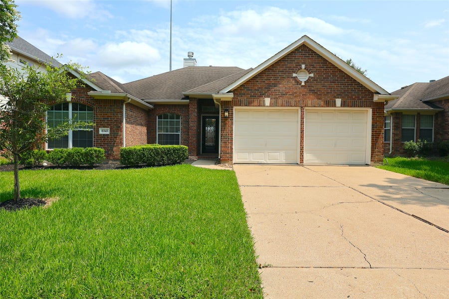 Property photo for 6343 Big Oak Canyon Drive, Richmond, TX