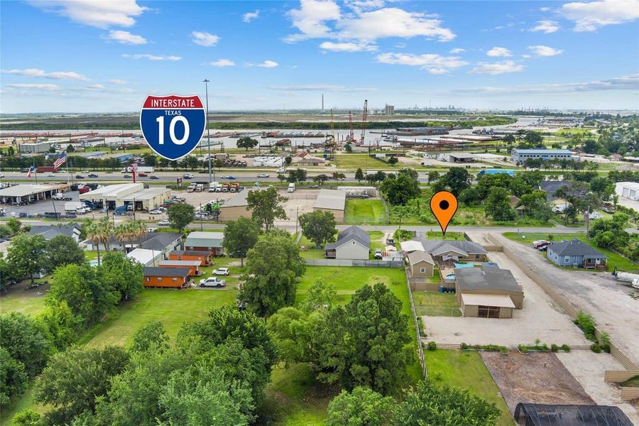 Property photo for 16815 Avenue A, Channelview, TX
