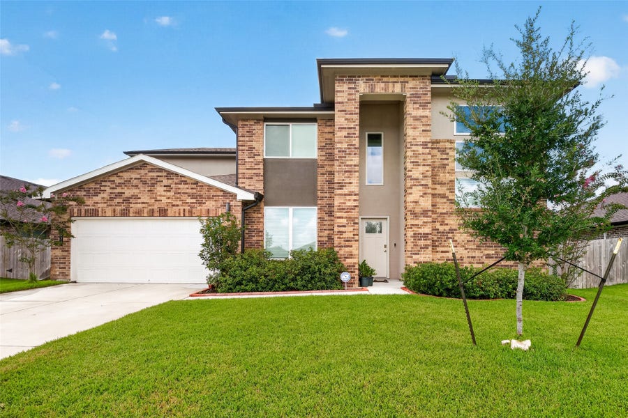 Property photo for 1023 Park Crest Drive, Missouri City, TX
