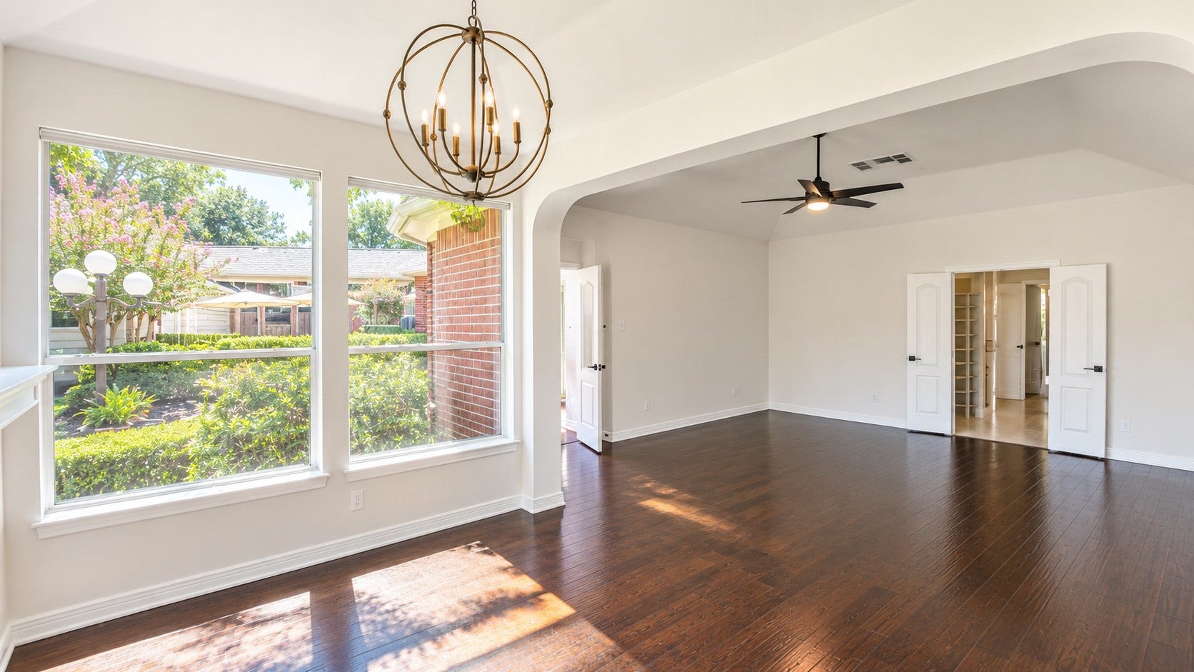 5510 Cherry Creek Bend Court, Houston, TX 77041 Indulge in the luxurious owner retreat within the primary bedroom, offering a serene and spacious haven.