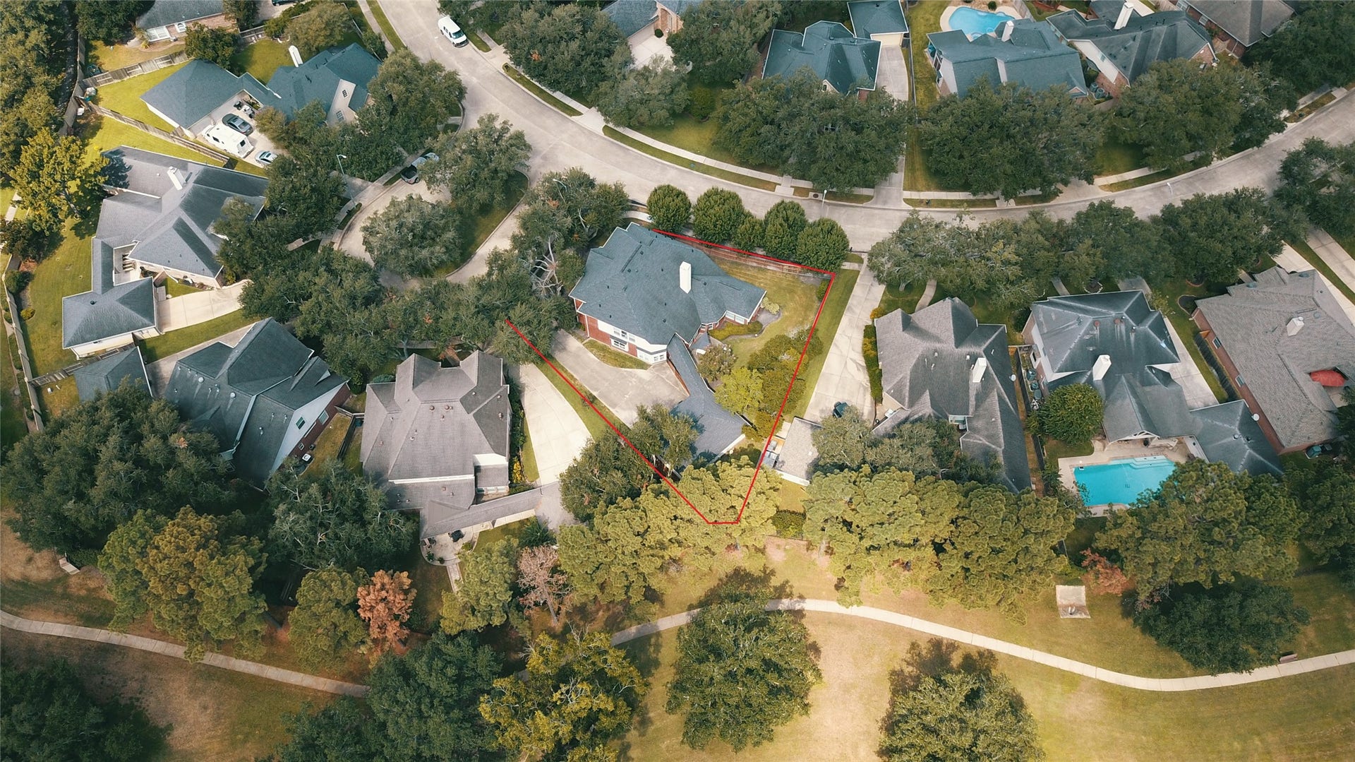 5510 Cherry Creek Bend Court, Houston, TX 77041 Aerial view showcasing direct access to scenic trails.