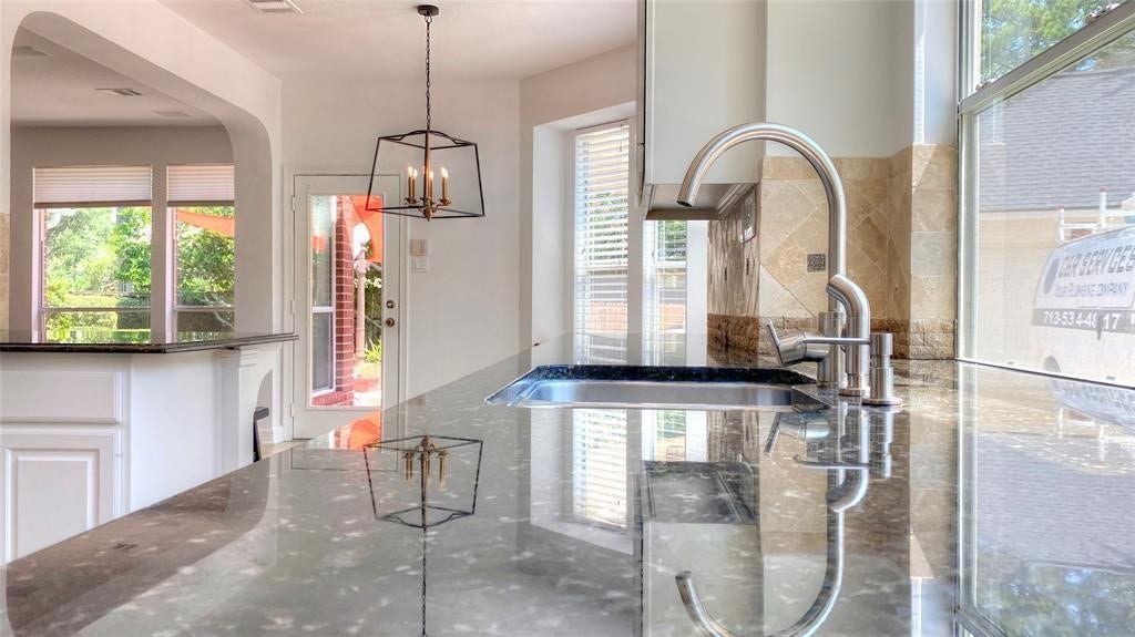 5510 Cherry Creek Bend Court, Houston, TX 77041 Bright and inviting kitchen filled with natural light.