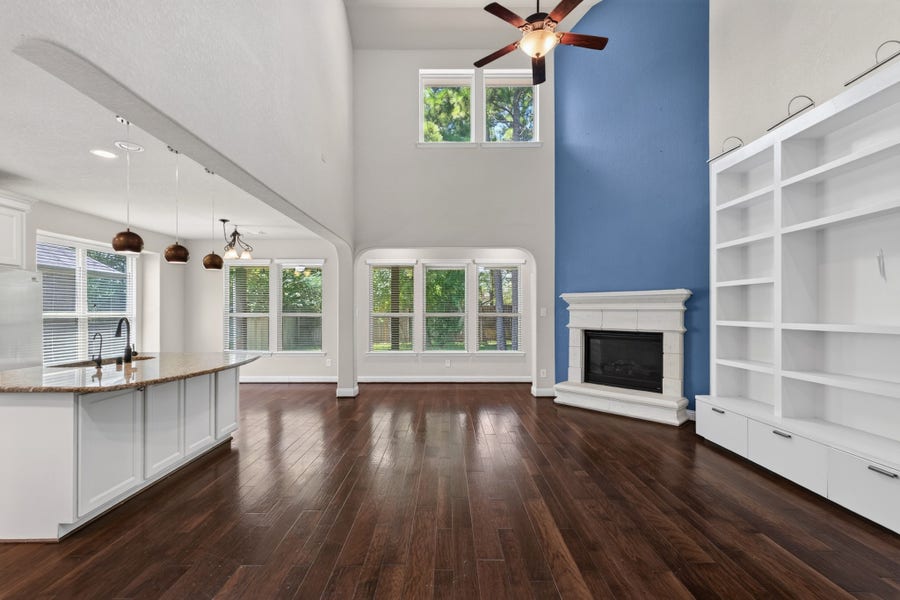 Property photo for 31 Whispering Thicket Place, The Woodlands, TX