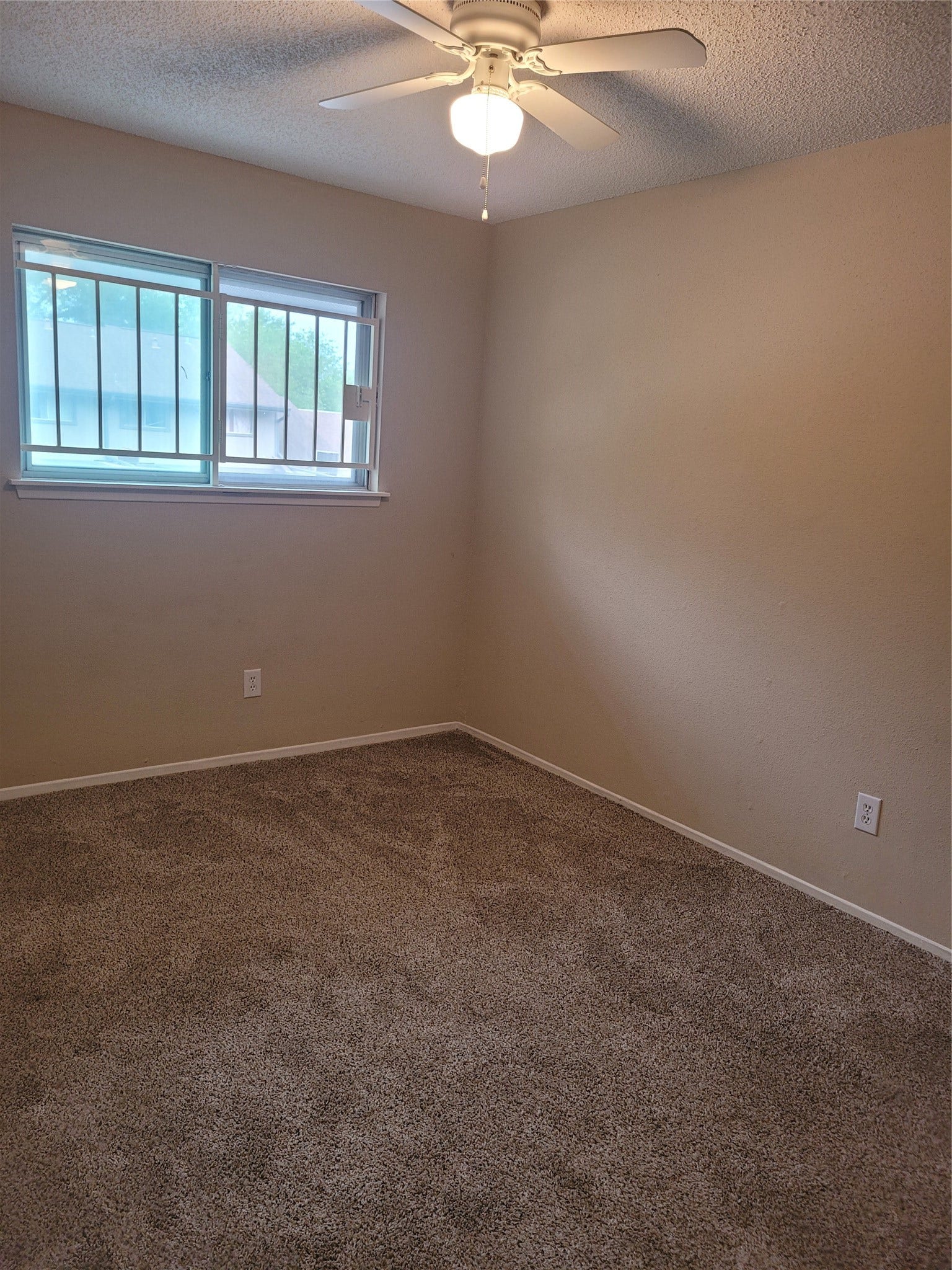 5835 Village Forest Court, Houston, TX 77092 Bedroom #2