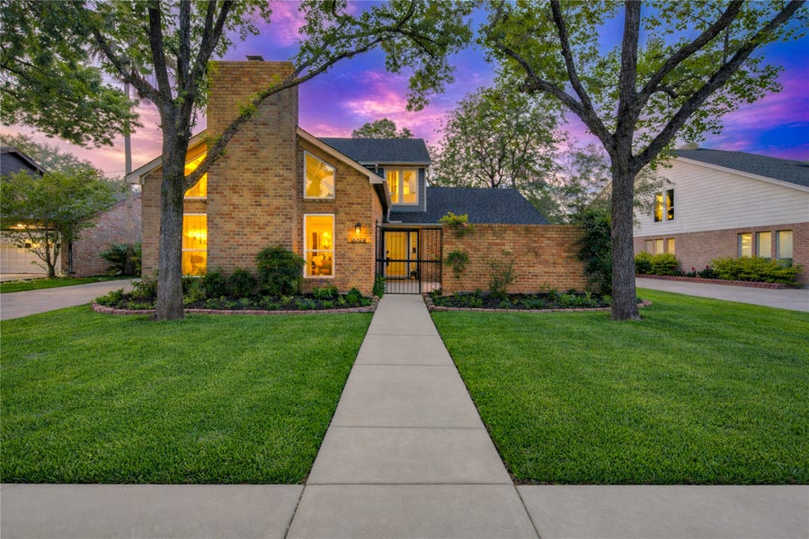Property photo for 2258 Woodland Springs Street, Houston, TX
