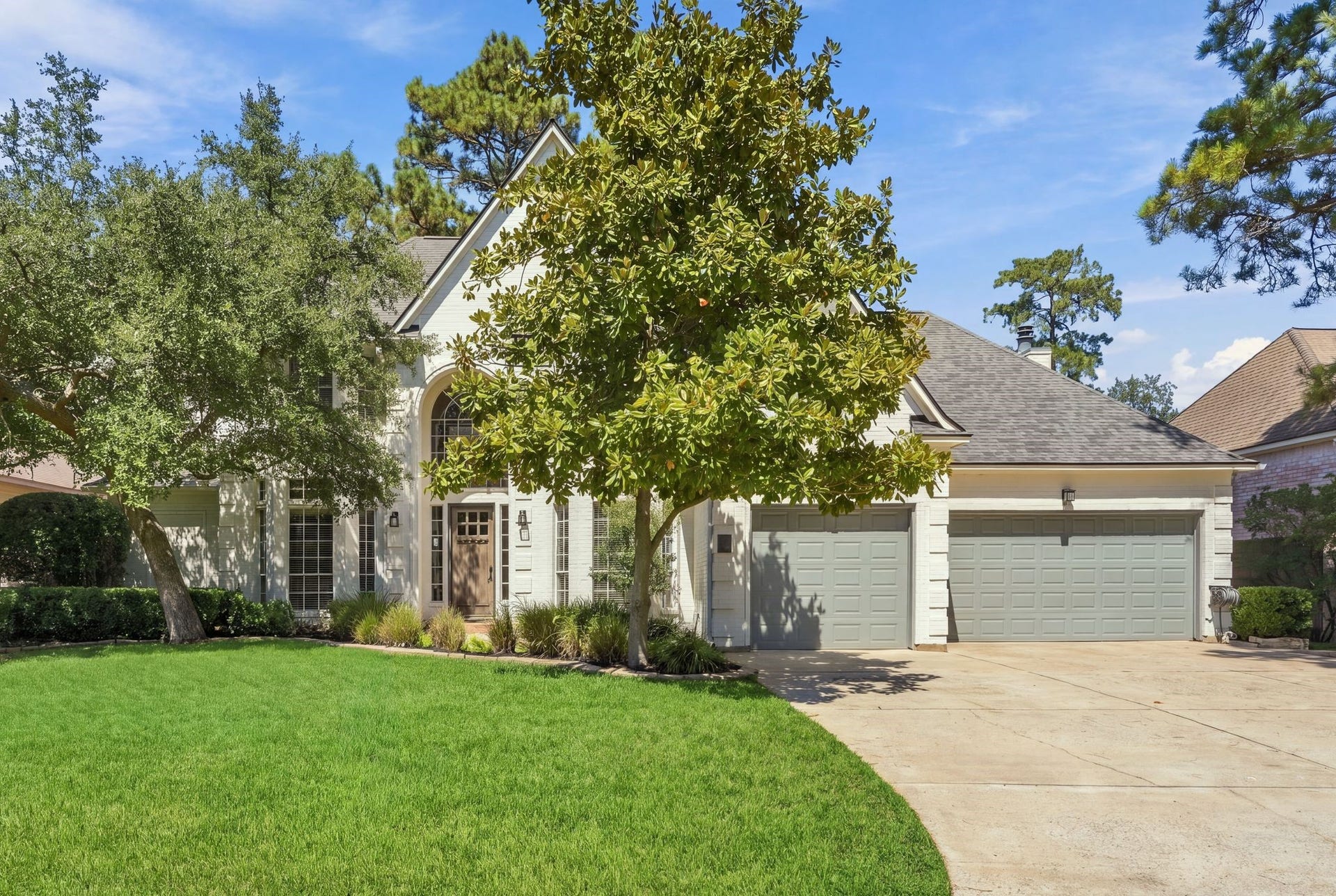 22 Hillside View Place, The Woodlands, TX 77381 22 Hillside View Place, The Woodlands, TX 77381