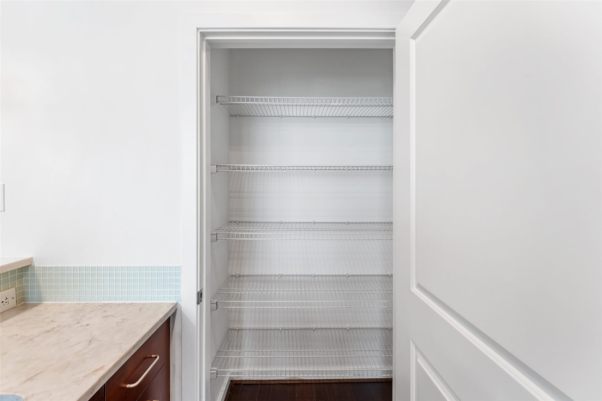 5925 Almeda Road, #12711, Houston, TX 77004 The kitchen pantry.
