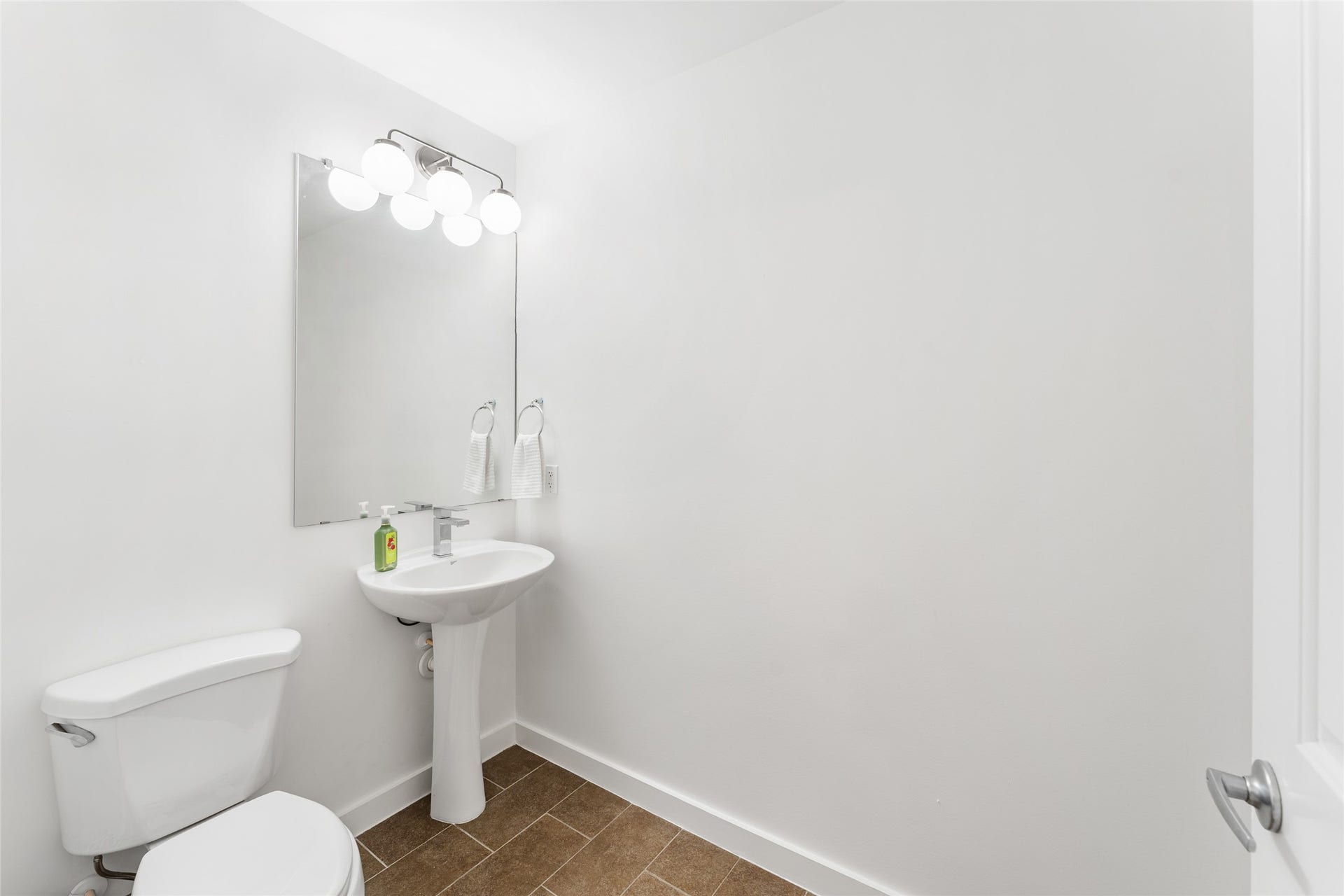 5925 Almeda Road, #12711, Houston, TX 77004 Guests can access the powder room near the foyer.