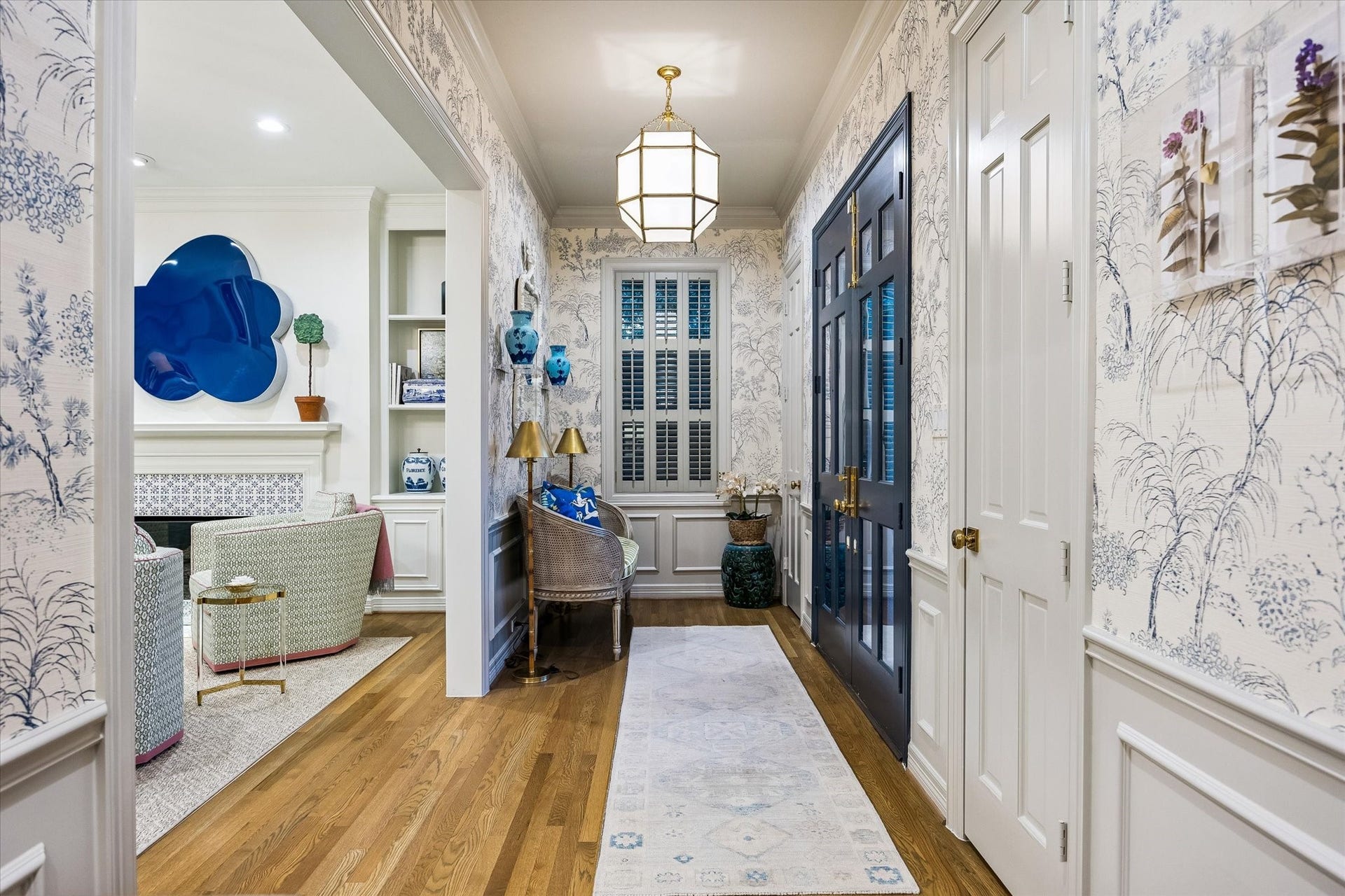 19 E Briar Hollow Lane, Houston, TX 77027 19 E Briar Hollow Lane, Houston, TX 77027