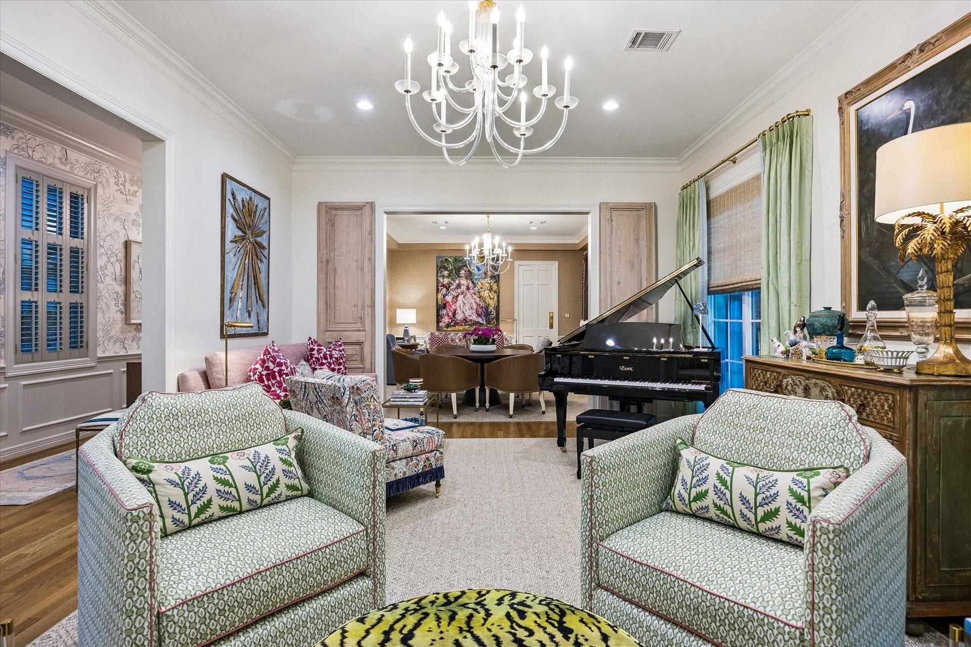 19 E Briar Hollow Lane, Houston, TX 77027 19 E Briar Hollow Lane, Houston, TX 77027