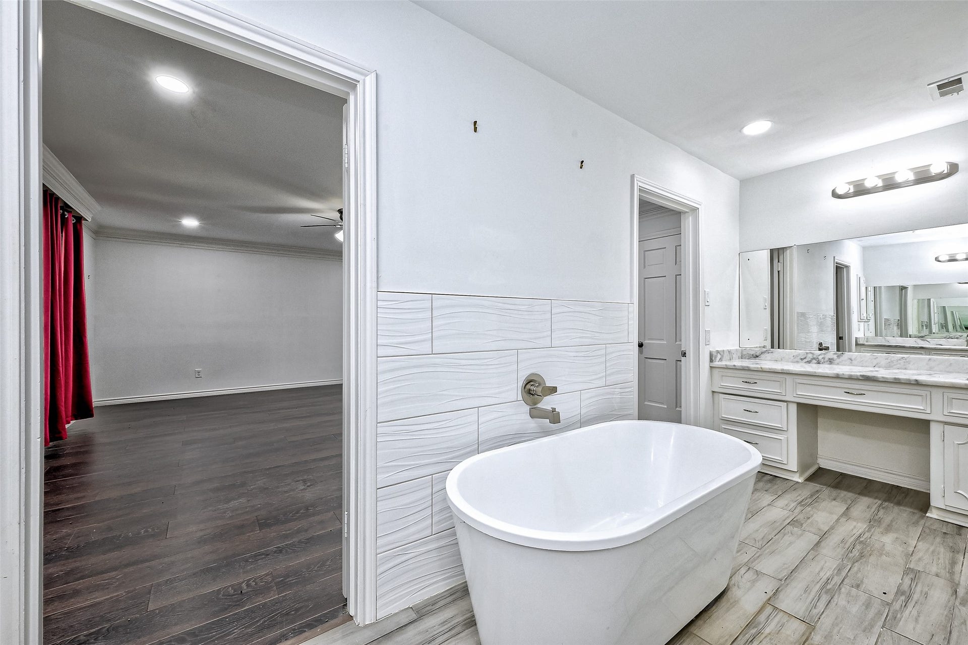 Primary bath