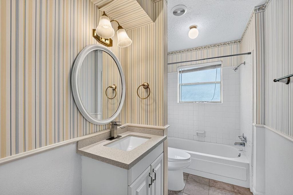 14946 Spring Lake Drive, Houston, TX 77070 14946 Spring Lake Drive, Houston, TX 77070