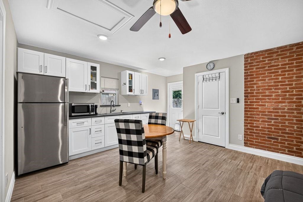 14946 Spring Lake Drive, Houston, TX 77070 14946 Spring Lake Drive, Houston, TX 77070