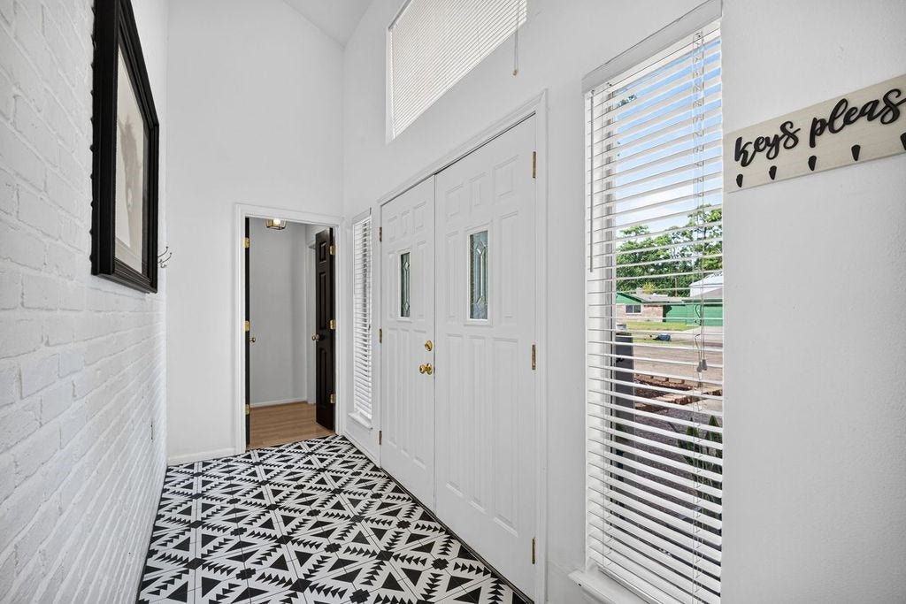 14946 Spring Lake Drive, Houston, TX 77070 14946 Spring Lake Drive, Houston, TX 77070
