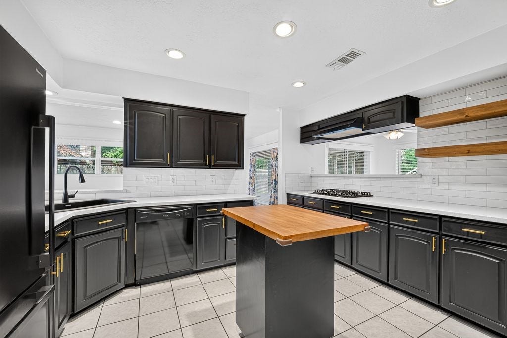 14946 Spring Lake Drive, Houston, TX 77070 14946 Spring Lake Drive, Houston, TX 77070