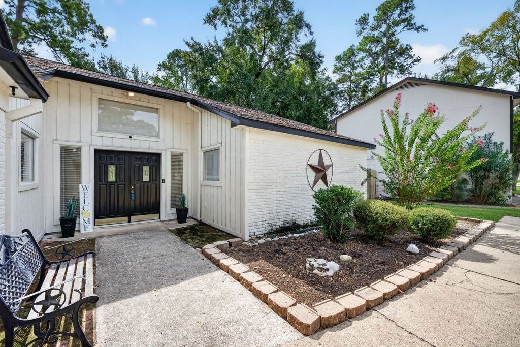 14946 Spring Lake Drive, Houston, TX 77070 14946 Spring Lake Drive, Houston, TX 77070