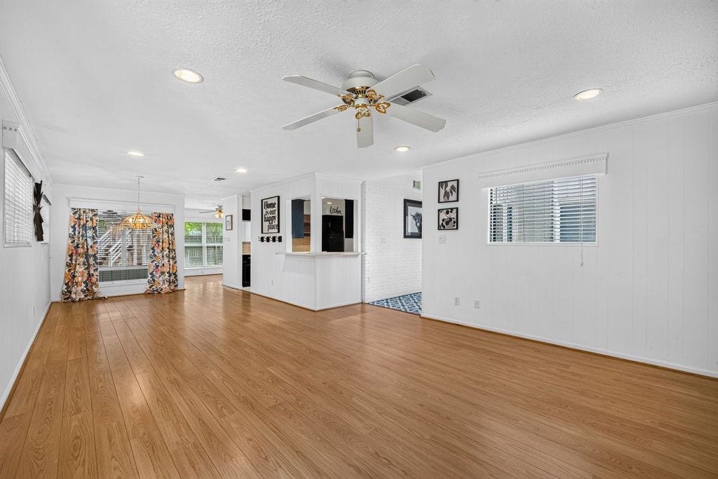 14946 Spring Lake Drive, Houston, TX 77070 14946 Spring Lake Drive, Houston, TX 77070