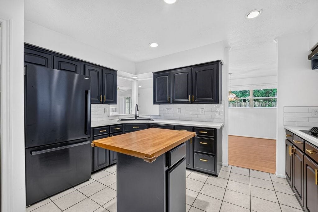 14946 Spring Lake Drive, Houston, TX 77070 14946 Spring Lake Drive, Houston, TX 77070