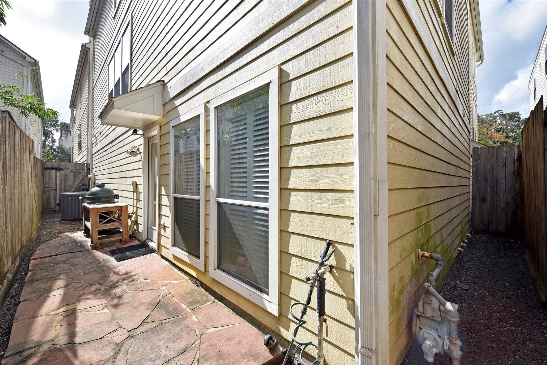 2645 Helena Street, Houston, TX 77006