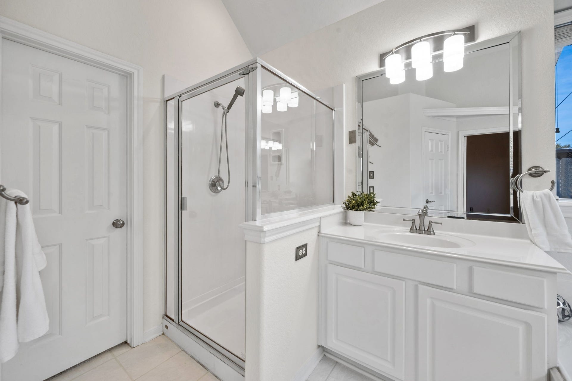 8026 Trophy Place Drive, Humble, TX 77346 8026 Trophy Place Drive, Humble, TX 77346