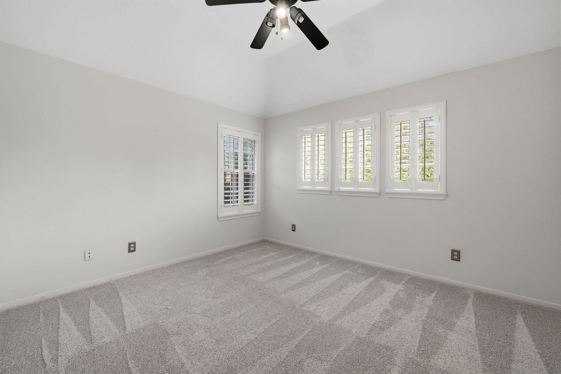 8026 Trophy Place Drive, Humble, TX 77346 8026 Trophy Place Drive, Humble, TX 77346