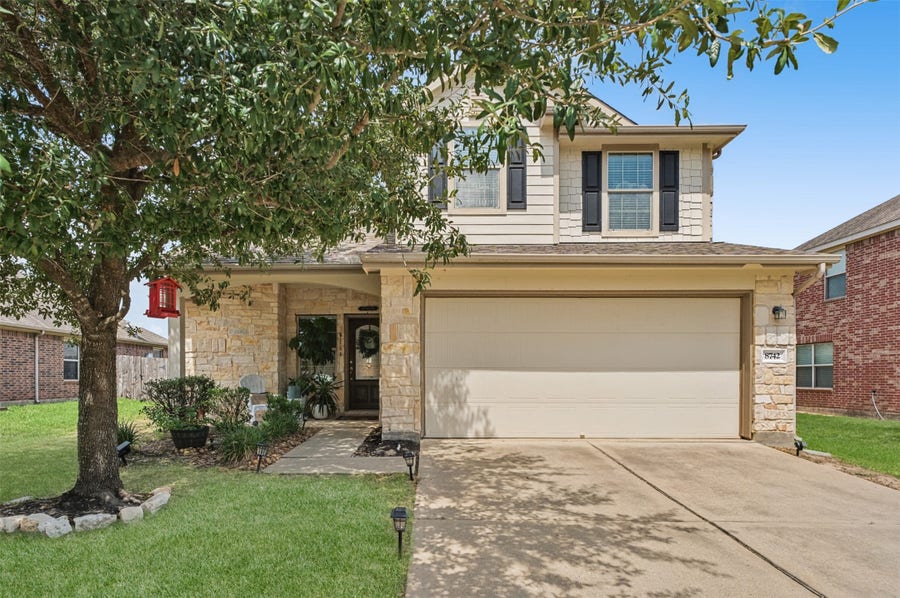 Property photo for 8742 Sunny Gallop Drive, Tomball, TX