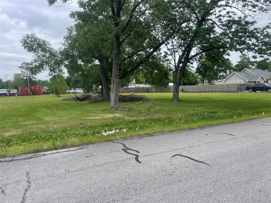 Property photo for 00 Meador Lane, Baytown, TX