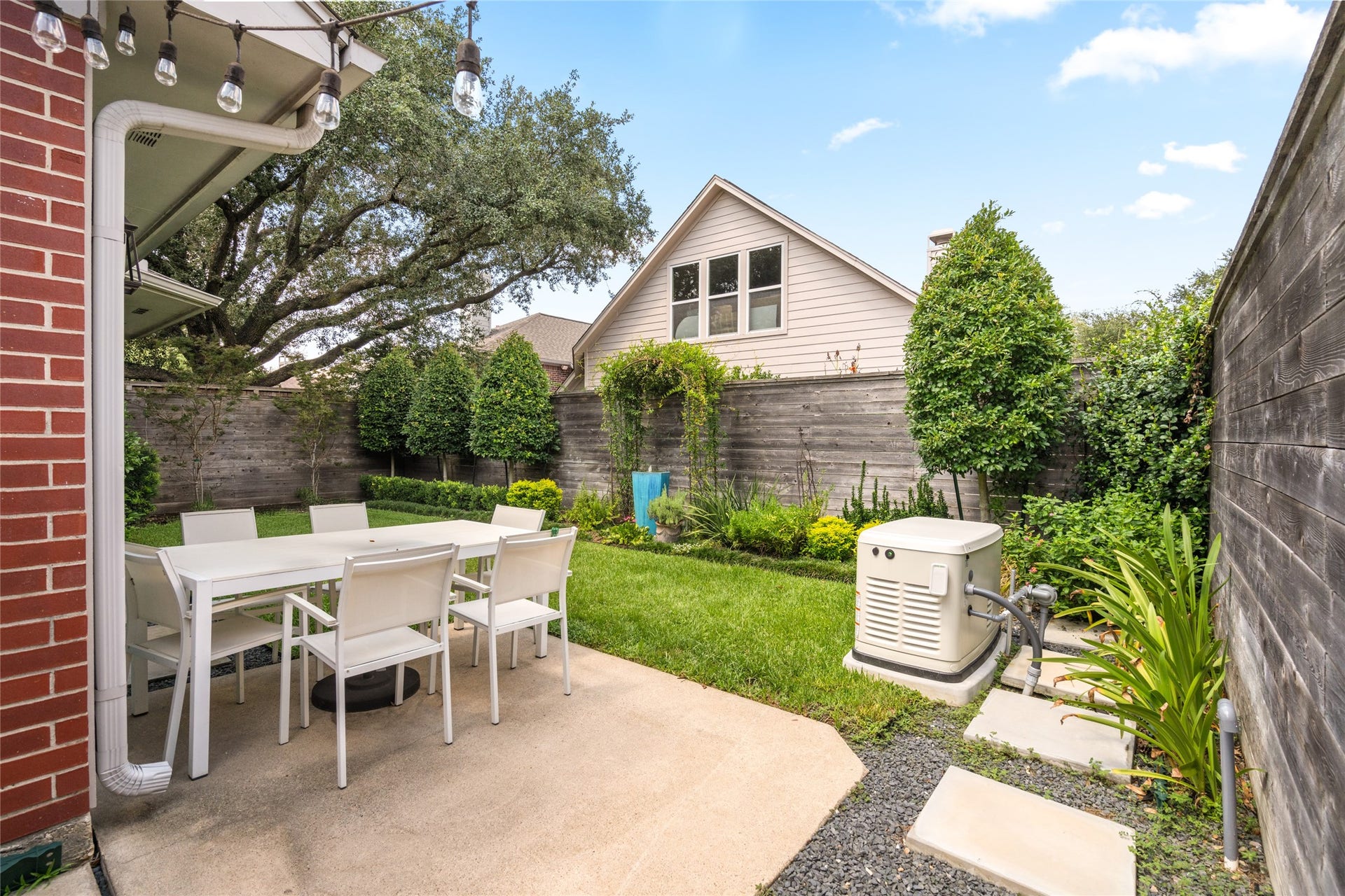 7018 Afton Woods Drive, Houston, TX 77055 7018 Afton Woods Drive, Houston, TX 77055