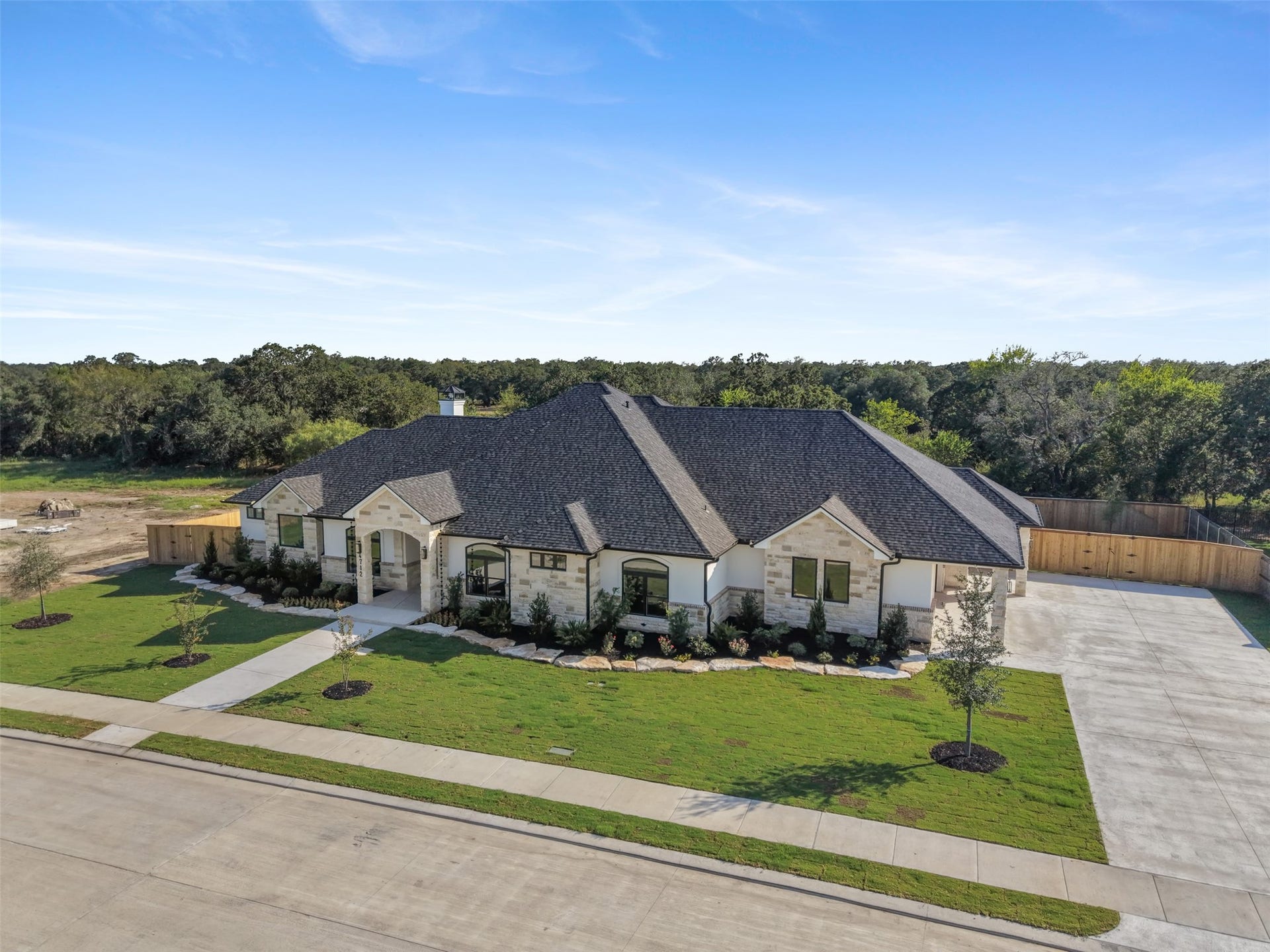 4712 Foxglove Court, College Station, TX 77845 4712 Foxglove Court, College Station, TX 77845