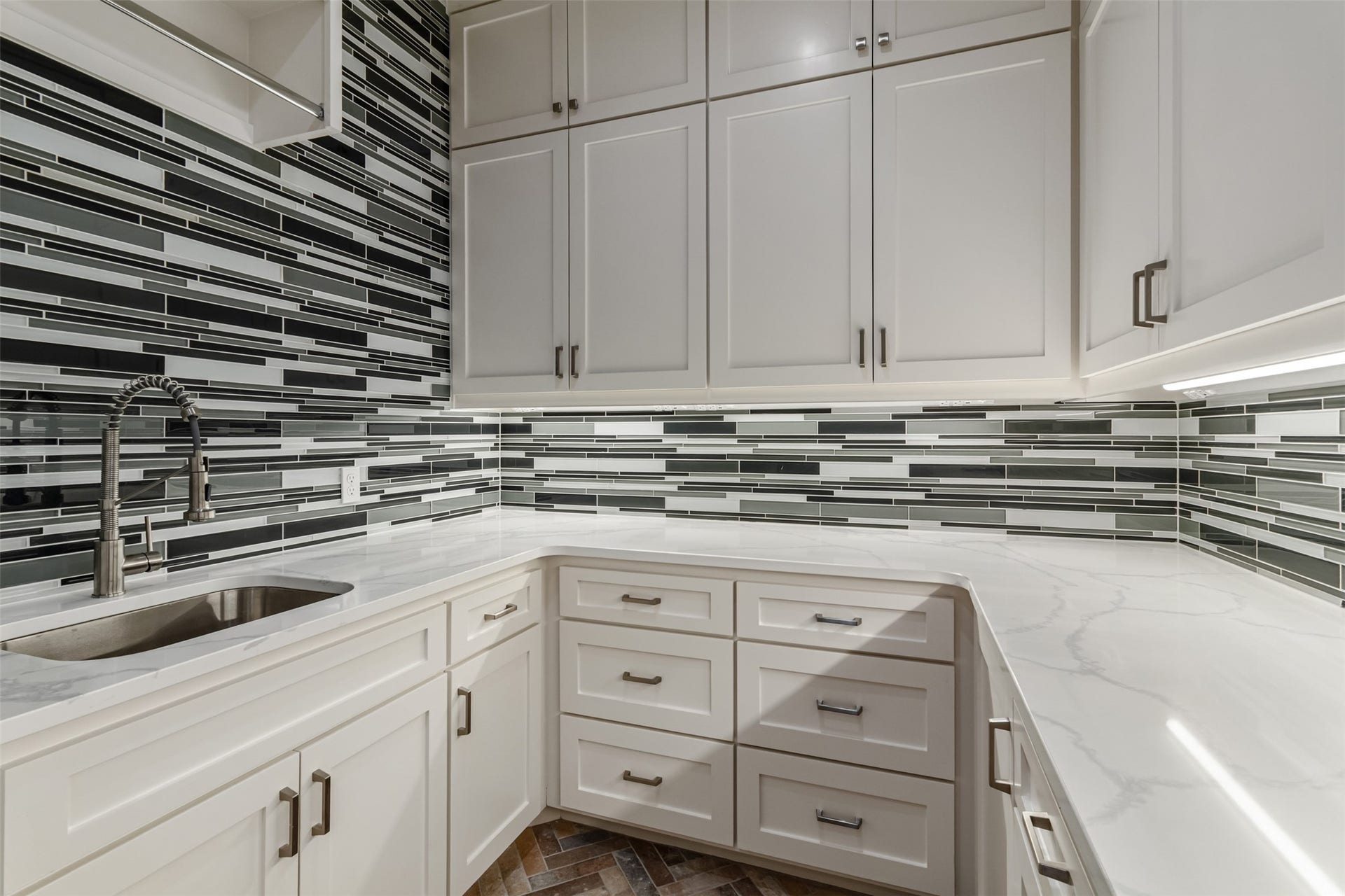 4712 Foxglove Court, College Station, TX 77845 4712 Foxglove Court, College Station, TX 77845
