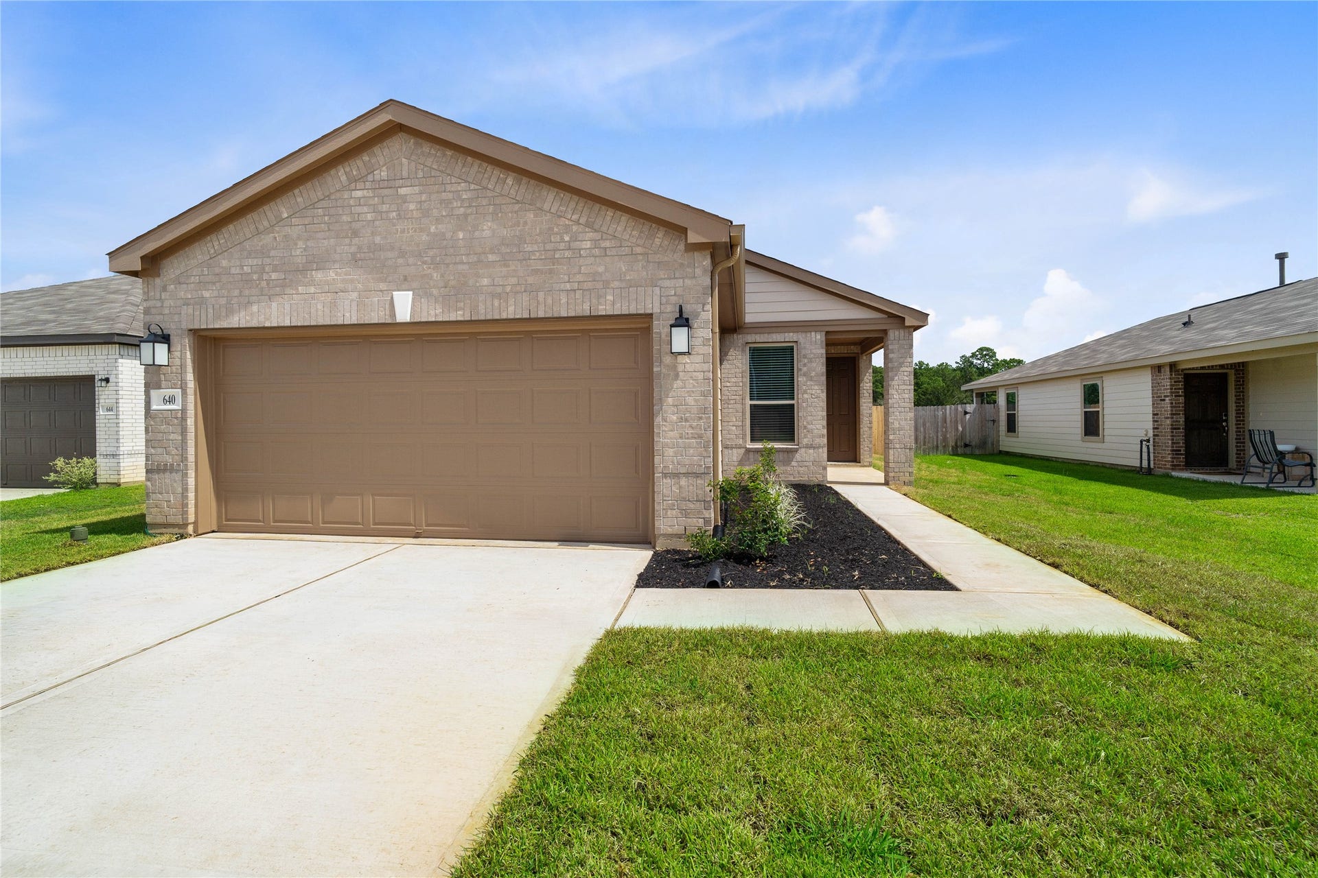 640 Appaloosa Meadow Drive, Magnolia, TX 77354 Welcome home to 640 Appaloosa Meadow Drive located in Mustang Ridge and zoned to Magnolia ISD.