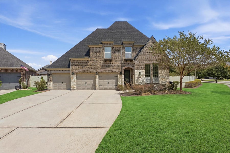 Property photo for 9952 Downey Emerald Drive, Conroe, TX