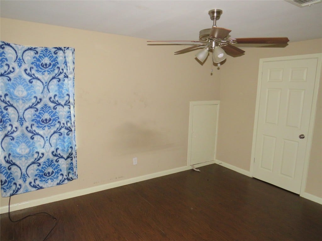 7102 N Highway 6, Hitchcock, TX 77563 7102 N Highway 6, Hitchcock, TX 77563