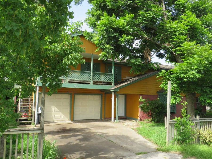 Property photo for 7102 N Highway 6, Hitchcock, TX