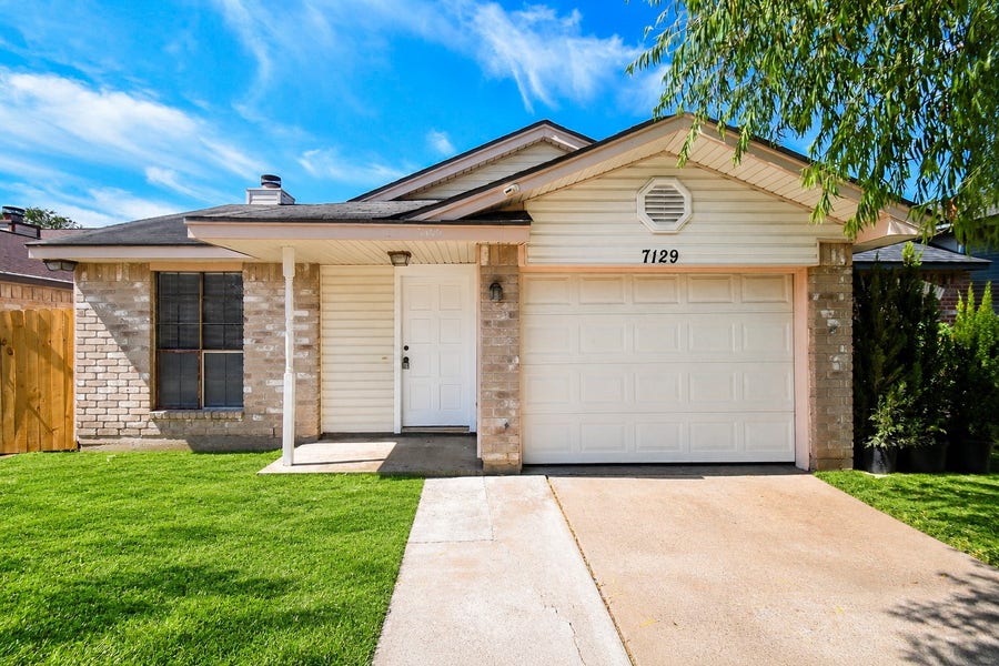 Property photo for 7129 Village Lake Drive, Cypress, TX