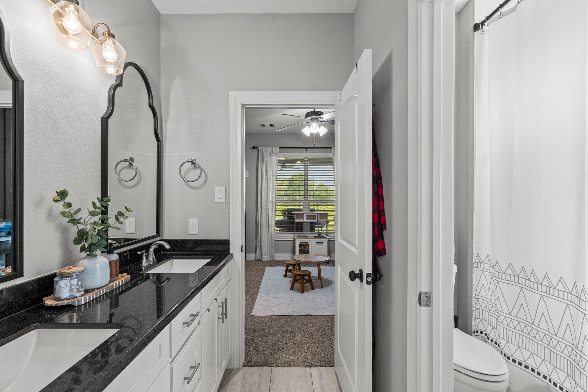 16003 Three Oaks Boulevard, Santa Fe, TX 77517 16003 Three Oaks Boulevard, Santa Fe, TX 77517