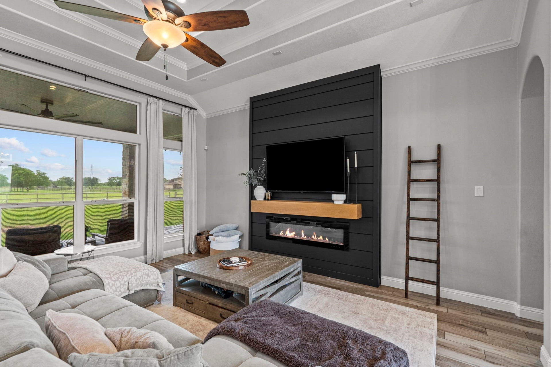 16003 Three Oaks Boulevard, Santa Fe, TX 77517 16003 Three Oaks Boulevard, Santa Fe, TX 77517