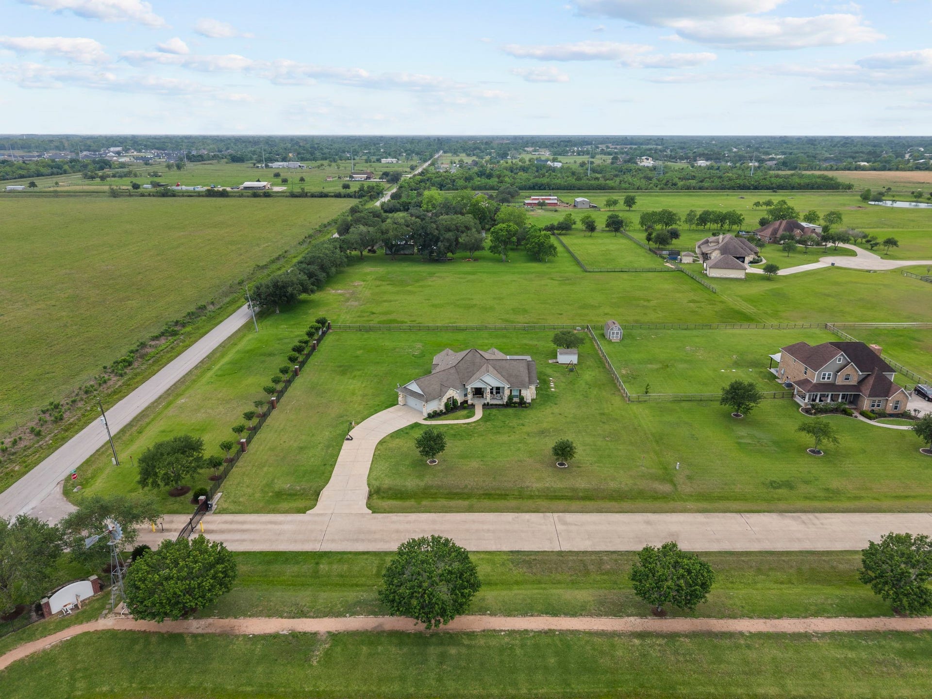 16003 Three Oaks Boulevard, Santa Fe, TX 77517 16003 Three Oaks Boulevard, Santa Fe, TX 77517