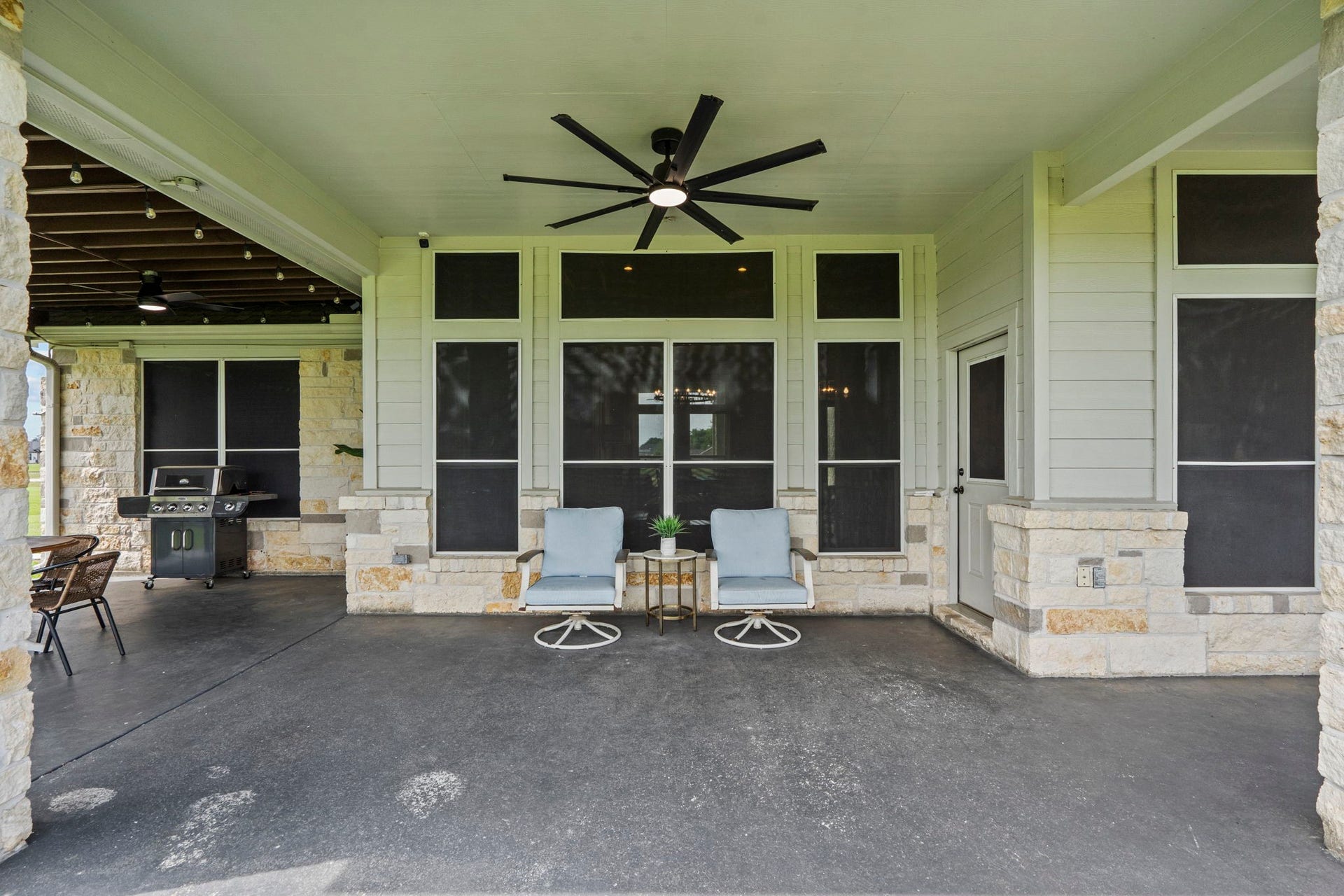 16003 Three Oaks Boulevard, Santa Fe, TX 77517 16003 Three Oaks Boulevard, Santa Fe, TX 77517