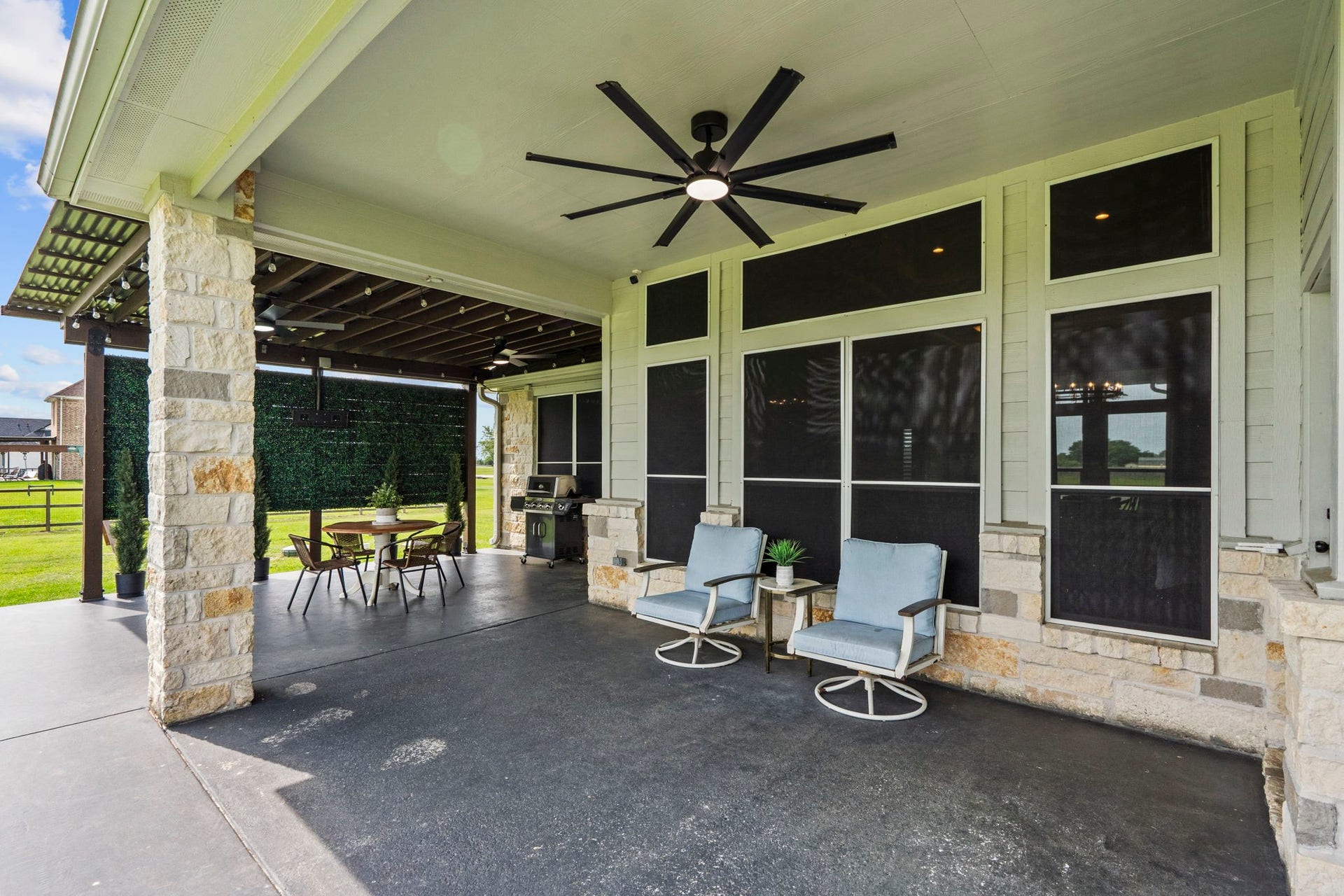 16003 Three Oaks Boulevard, Santa Fe, TX 77517 16003 Three Oaks Boulevard, Santa Fe, TX 77517
