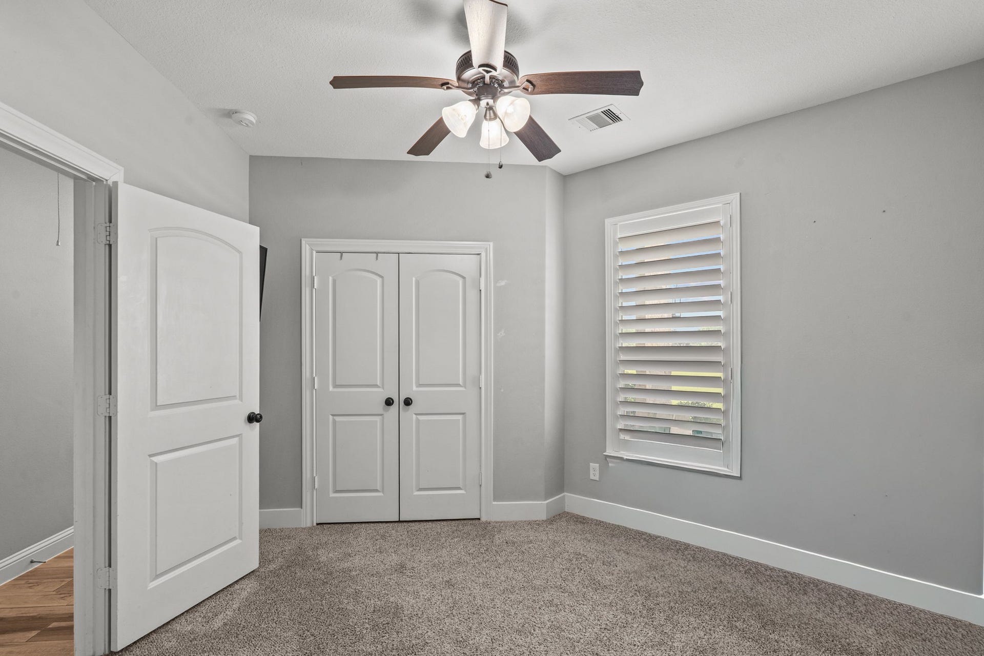 16003 Three Oaks Boulevard, Santa Fe, TX 77517 16003 Three Oaks Boulevard, Santa Fe, TX 77517