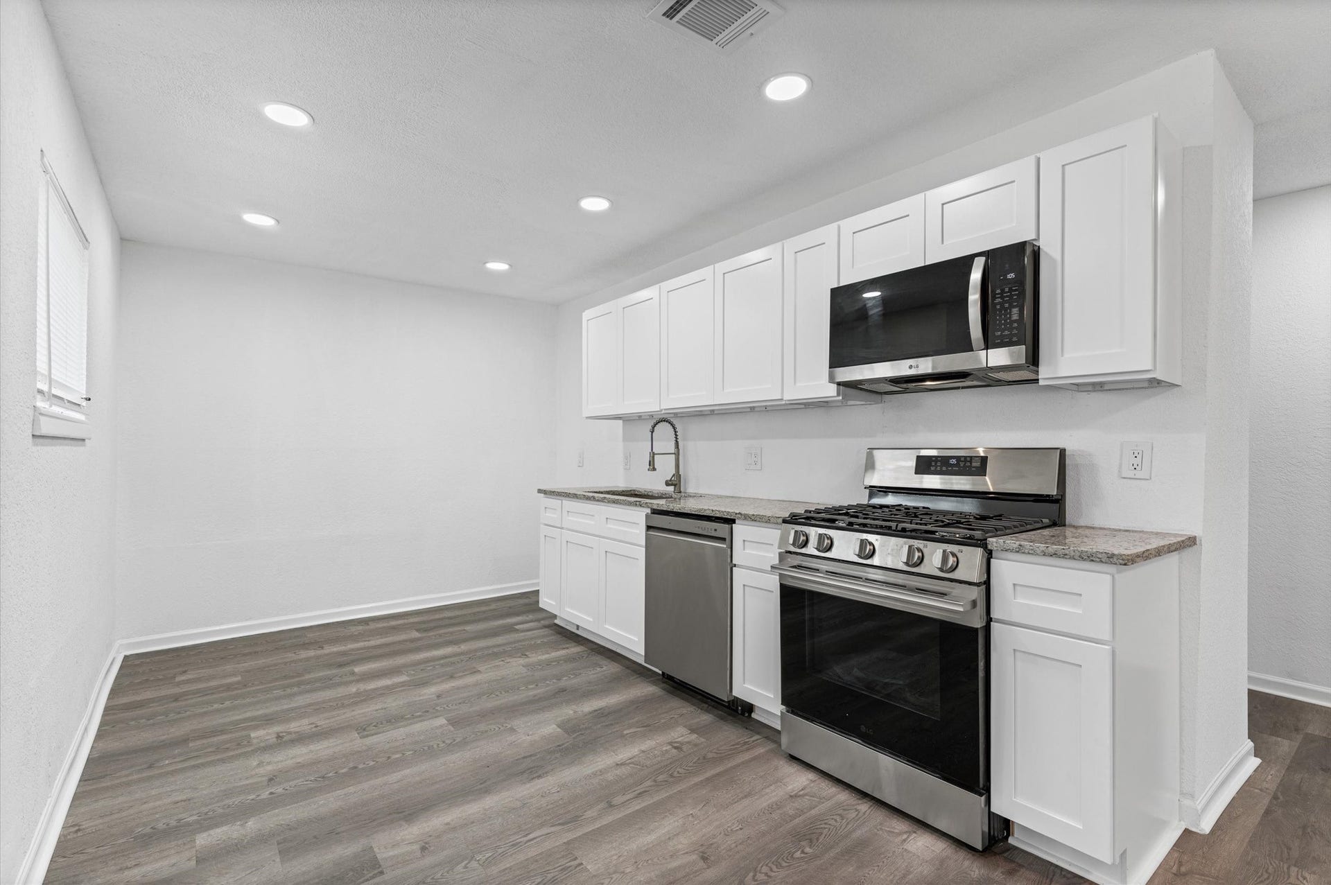 2617 Kingsdale Drive, Deer Park, TX 77536 2617 Kingsdale Drive, Deer Park, TX 77536